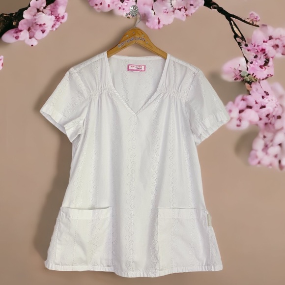 koi Tops Koi By Kathy Peterson White Dainty Floral Eyelet Scrub Top Womens L 416 Poshmark